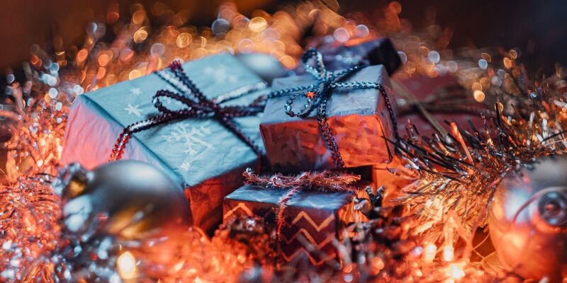 Regali di Natale: la nostra guida pratica per rendere felici i propri cari